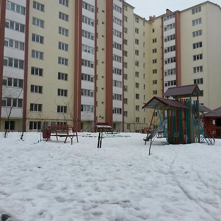 Apartment On Demyanchuka 1A Рівне Екстер'єр фото