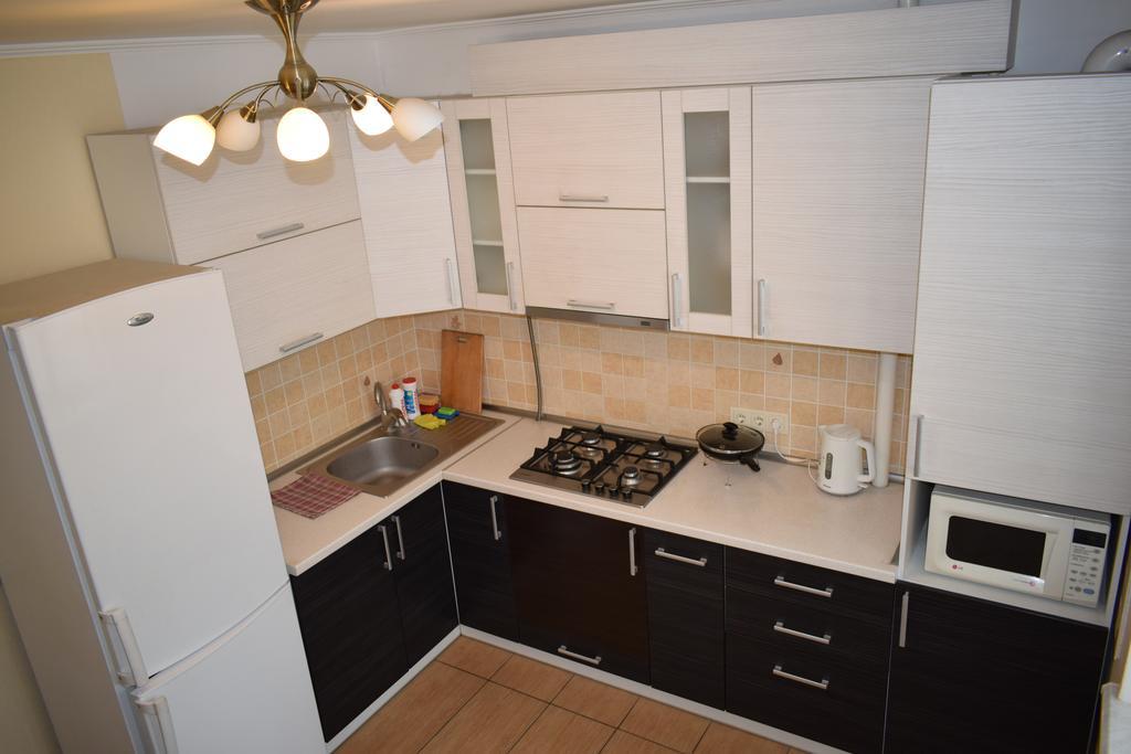 Apartment On Demyanchuka 1A Рівне Екстер'єр фото