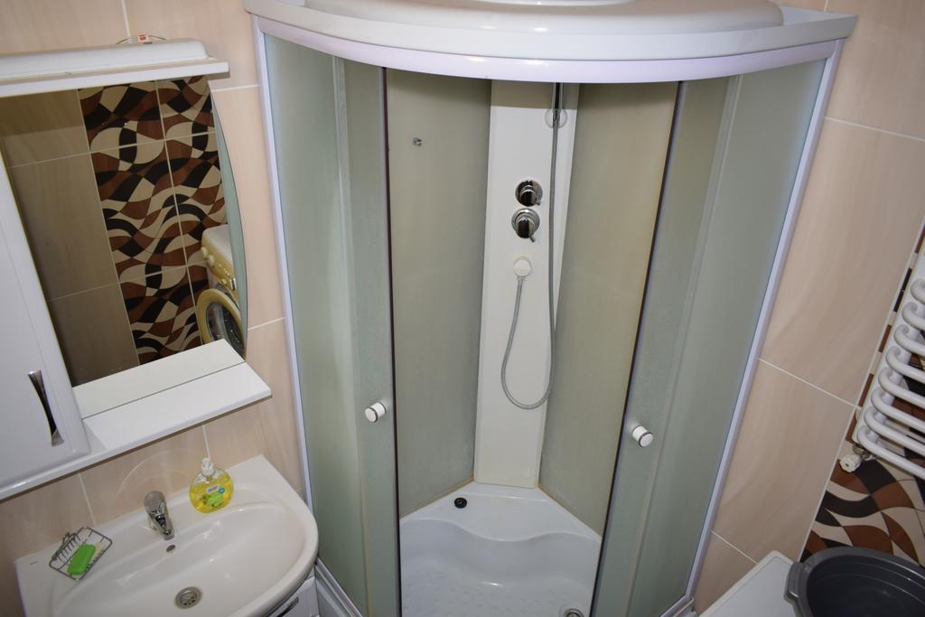 Apartment On Demyanchuka 1A Рівне Екстер'єр фото