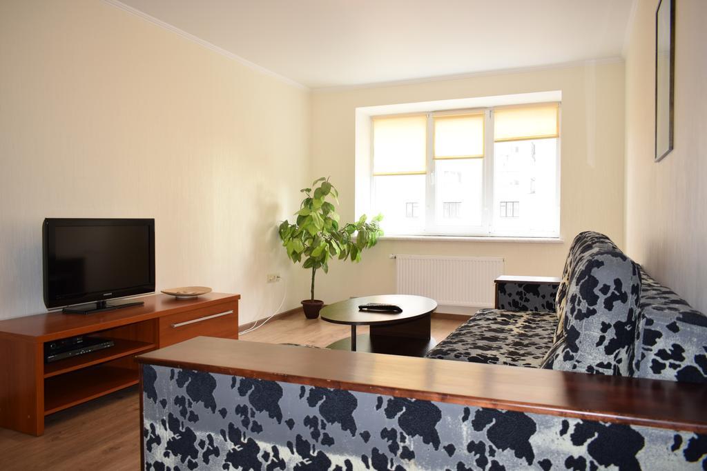 Apartment On Demyanchuka 1A Рівне Екстер'єр фото